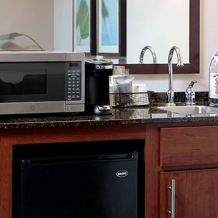 Hyatt Place Detroit/Лівонія Екстер'єр фото