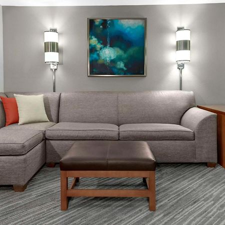 Hyatt Place Detroit/Лівонія Екстер'єр фото