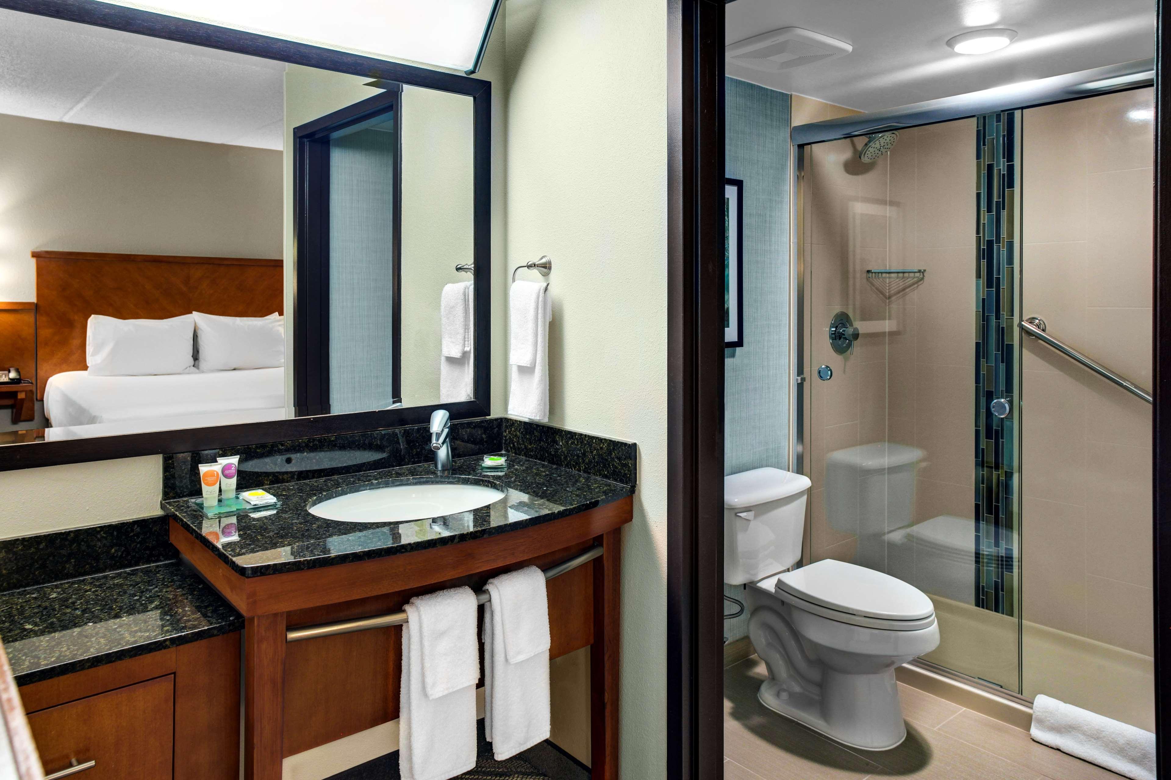 Hyatt Place Detroit/Лівонія Екстер'єр фото