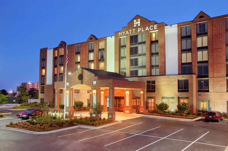 Hyatt Place Detroit/Лівонія Екстер'єр фото