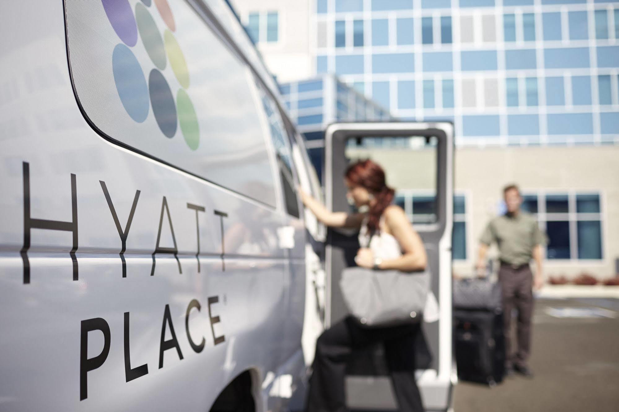 Hyatt Place Detroit/Лівонія Екстер'єр фото